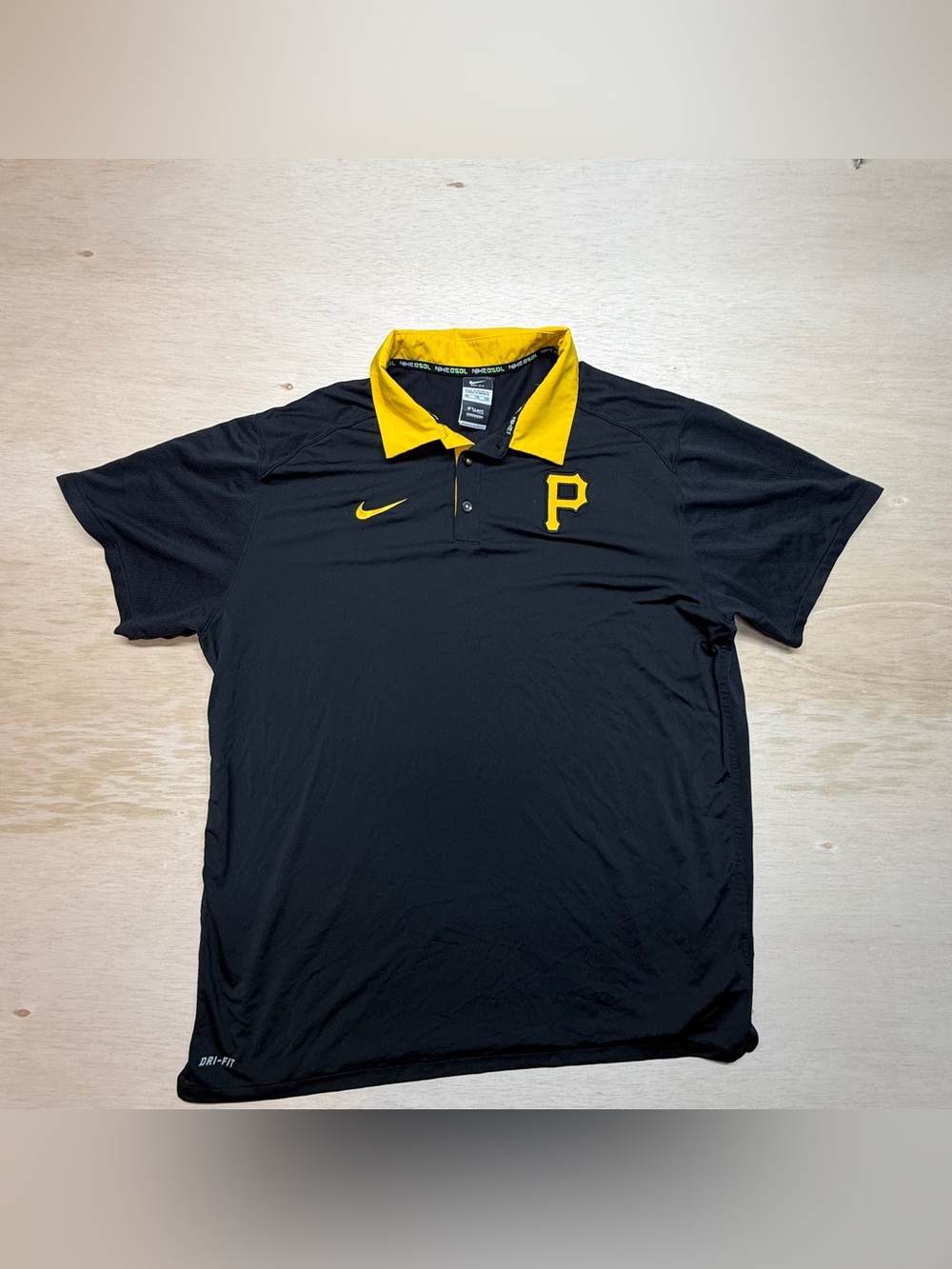 Nike MLB Authentic Pittsburgh Pirates Victory Dri-Fit Polo Golf Shirt. Mens 2XL
